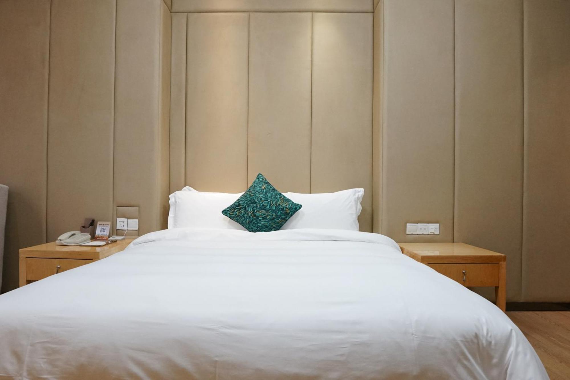 Paco Hotel Ouzhuang Metro Guangzhou-Free Shuttle To Canton Fair Eksteriør bilde